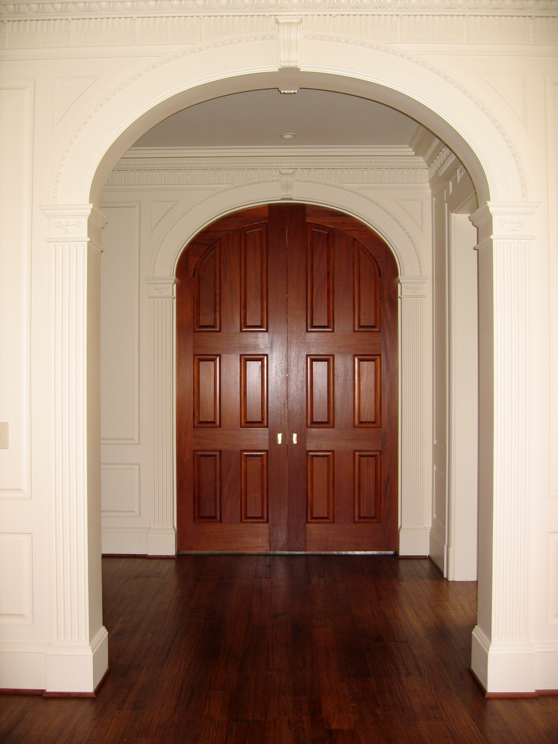 Gillon - Arch.jpg