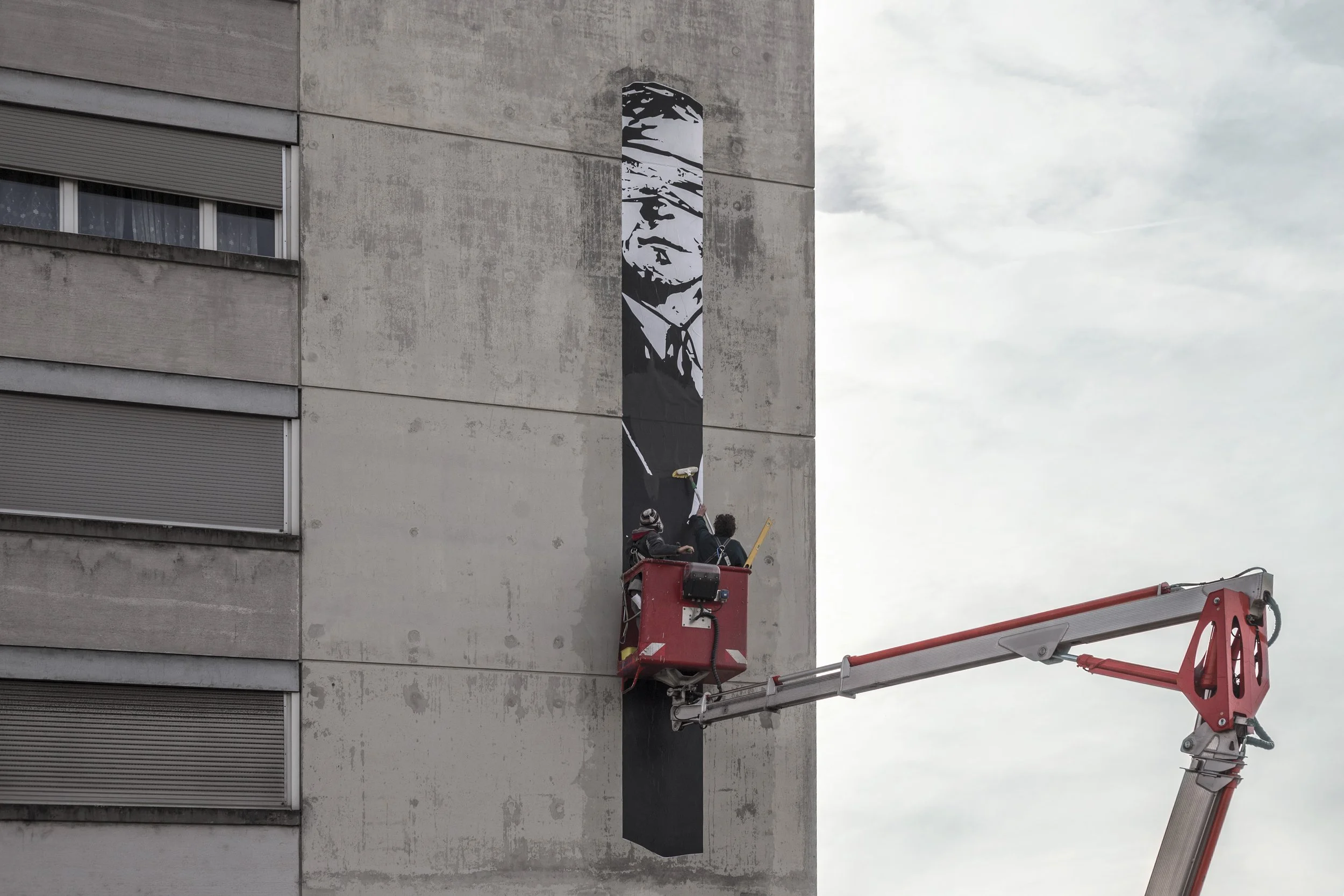 mural project of mecaniques discursives fred penelle yannick jacquet at Lancy Lumière / Geneva - 2019