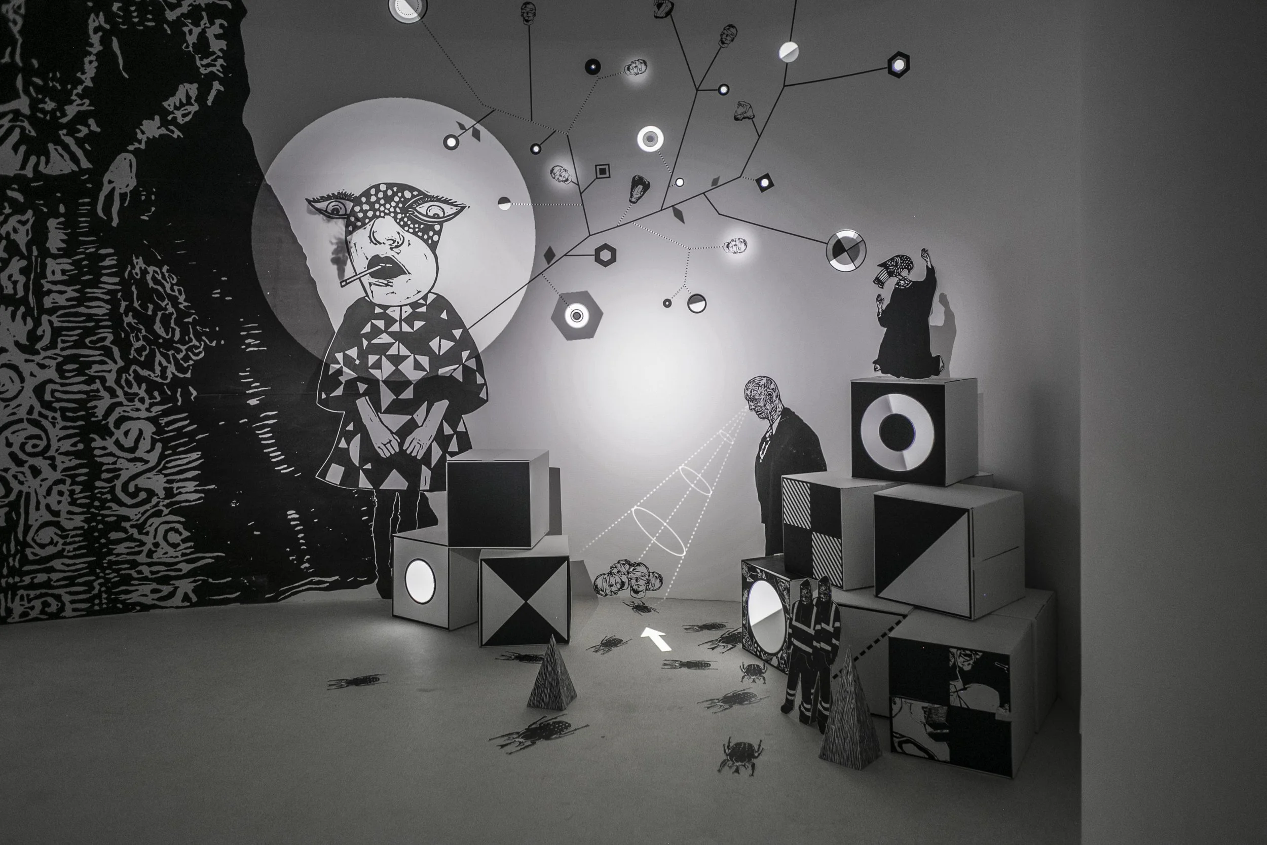 Mécaniques Discursives, installation detail with objects, Puzzle, Thionville, France, 2016