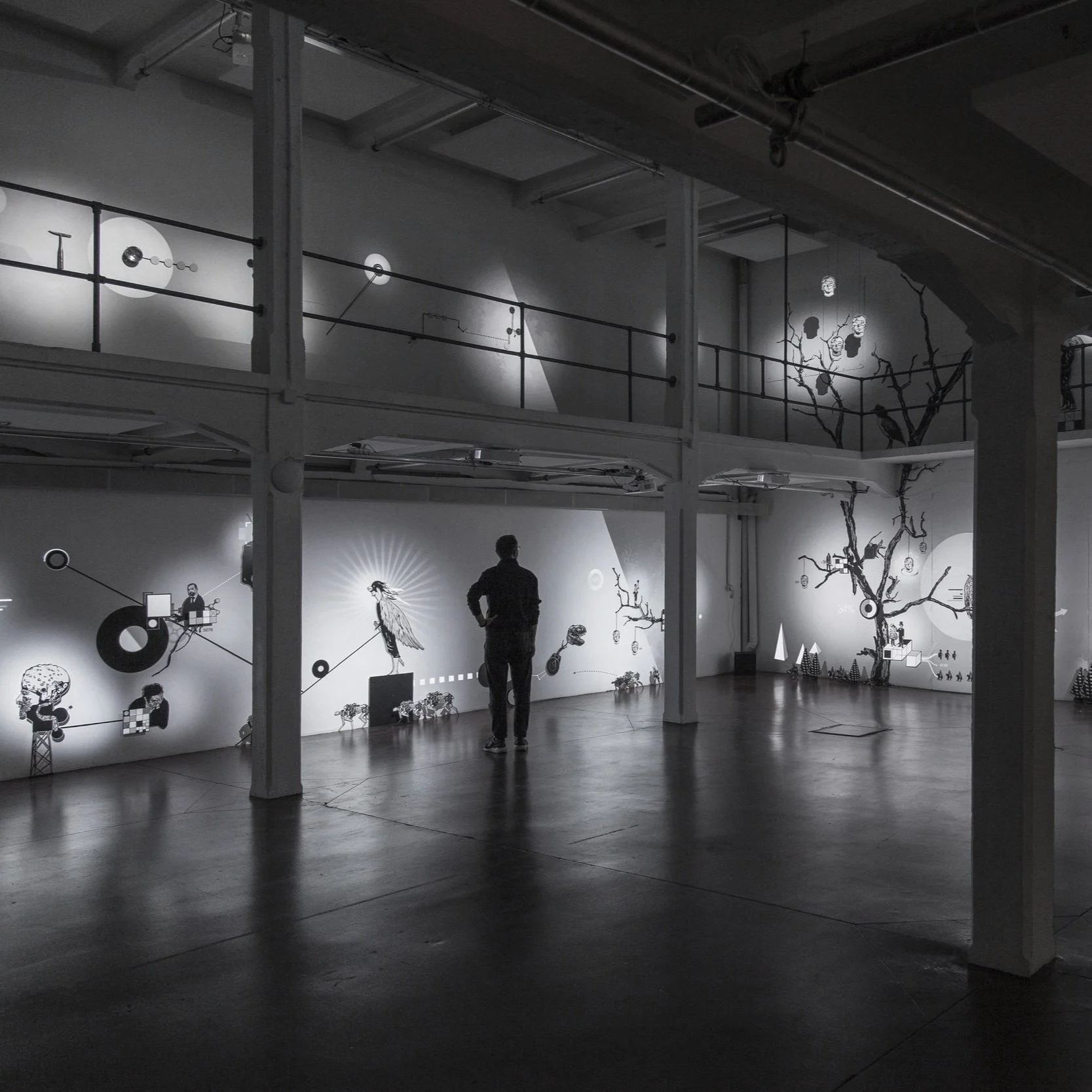 Large-scale installation view of Mécaniques Discursives in exhibition space at LaVallée Brussels