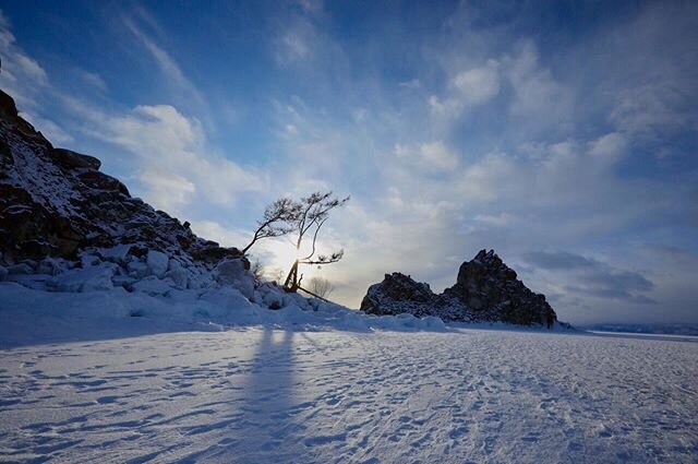 Shamanrock on frozen Lake Baikal..#baikal #nature #naturephotography #hiking #siberia #Russia #lakebaikal #sunset #canon #travelling