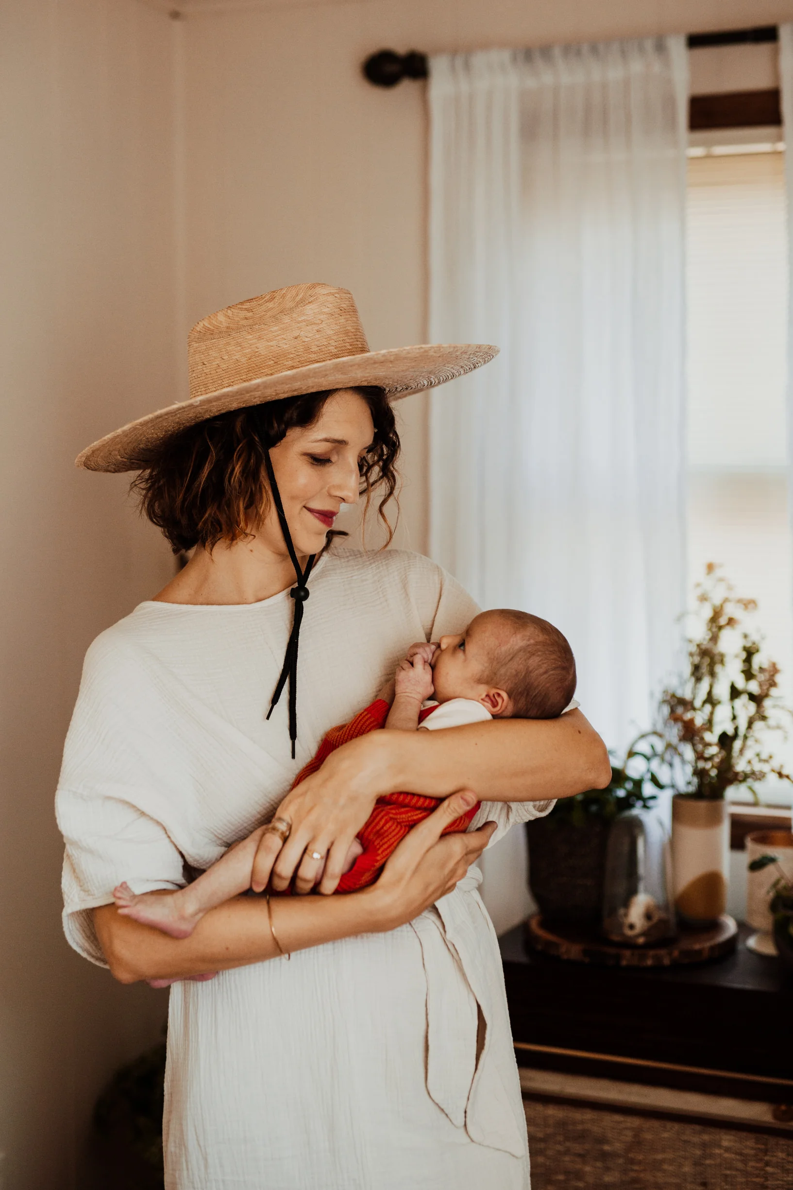 newborn-in-home-photography-kentucky-crystal-ludwick-photo (47 of 95).jpg