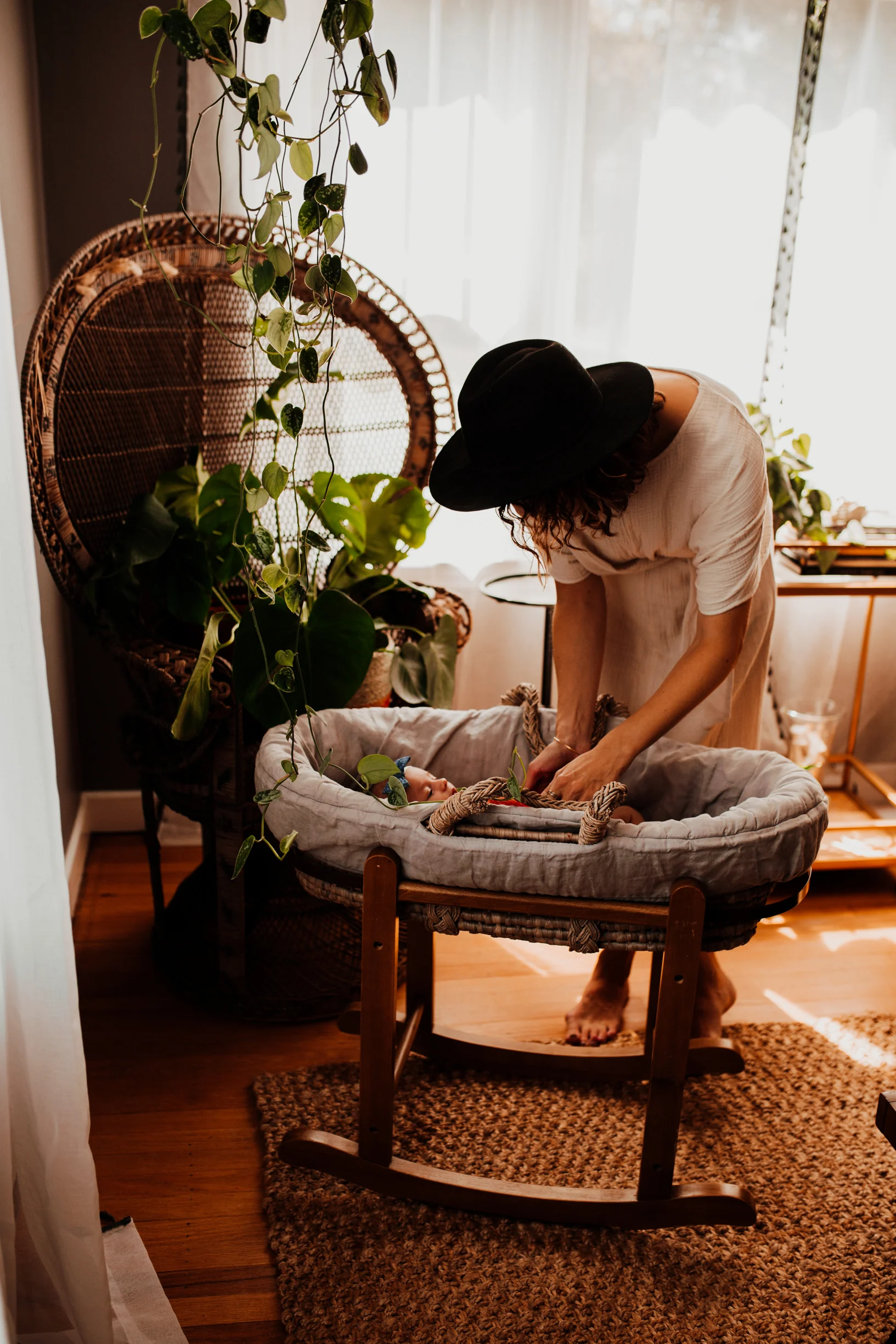 newborn-in-home-photography-kentucky-crystal-ludwick-photo (70 of 95).jpg