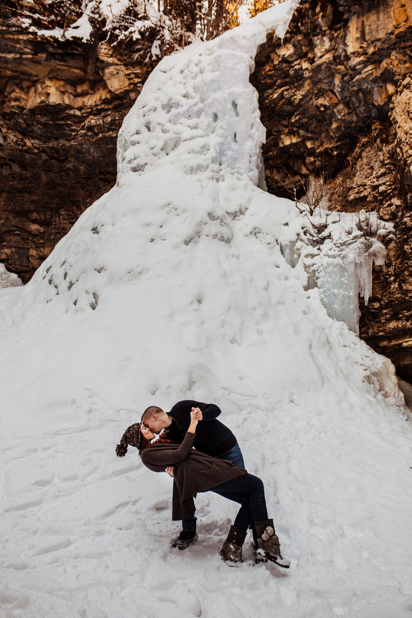 troll-falls-engagement-photography-anniversary-session (10 of 52).jpg