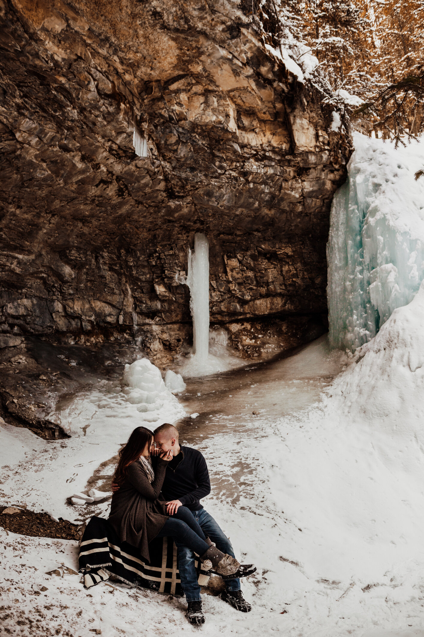 troll-falls-engagement-photography-anniversary-session (13 of 52).jpg