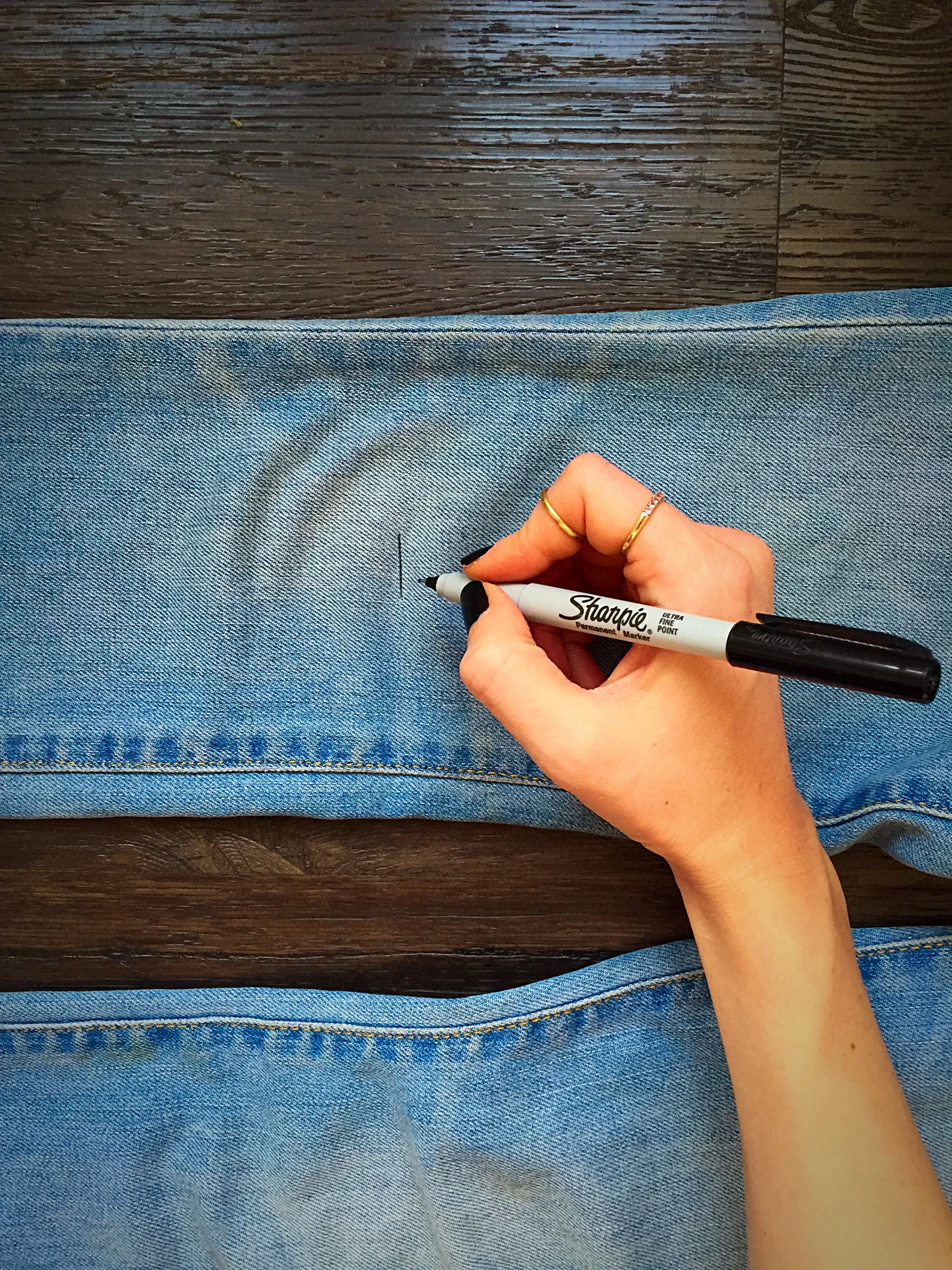 Ripped Jeans DIY — Valeria Lipovetsky