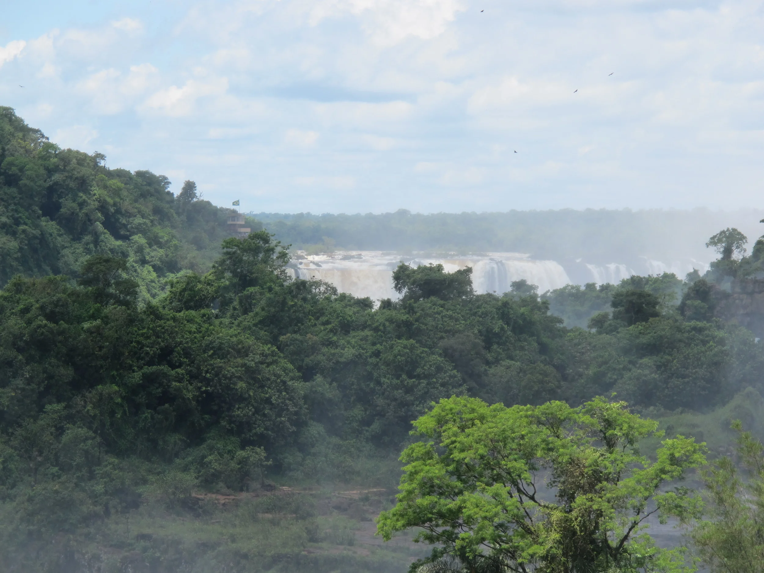 Closer zoom of those falls in the distance