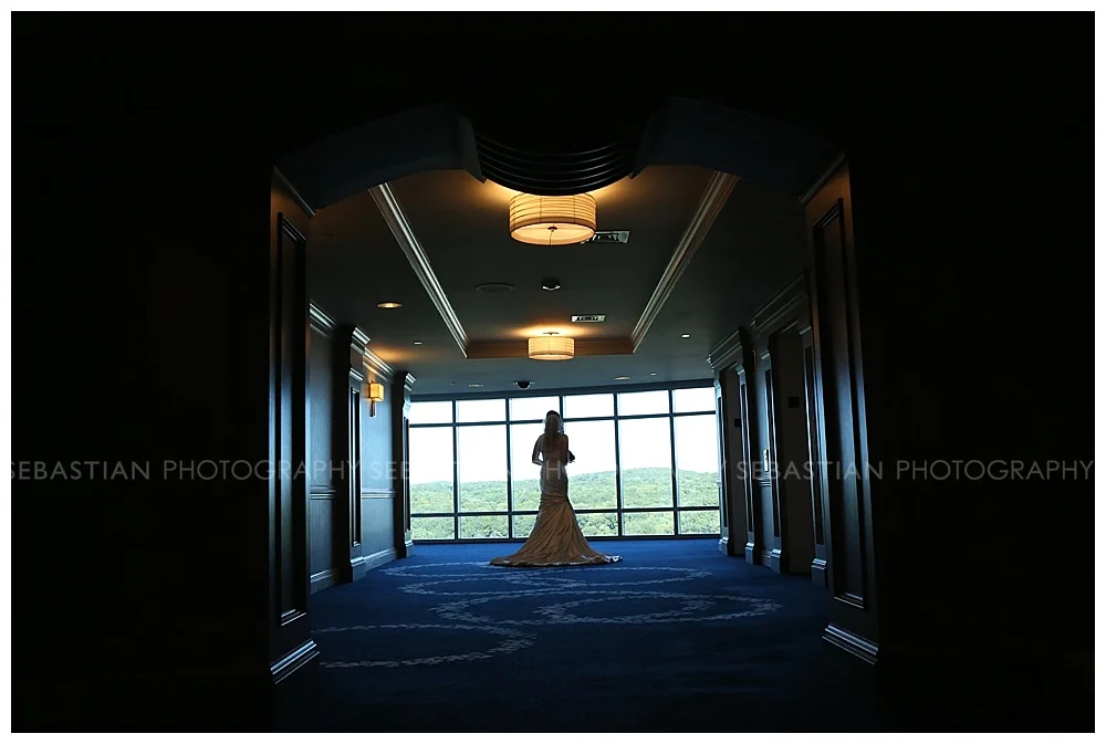 Sebastian_Photography_Wedding_LakeofIsles_05.jpg