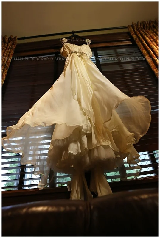 Sebastian_Photography_Wedding_LakeofIsles_CT_Bride04.jpg