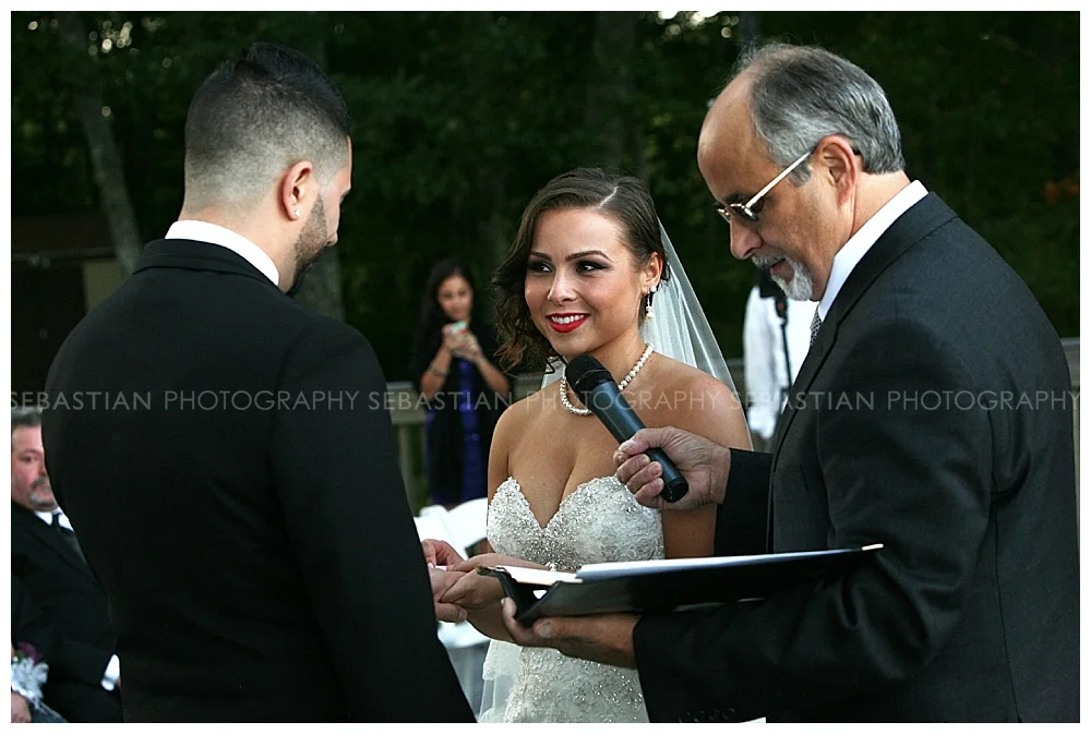 Sebastian_Photography_Wedding_LakeofIsles23.jpg