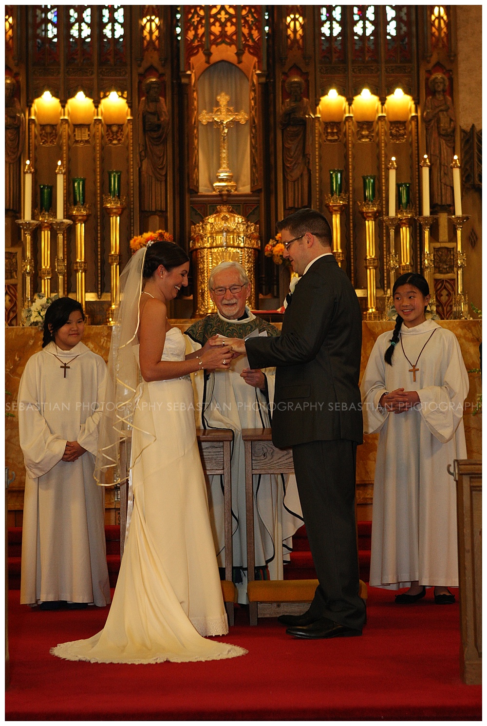 Sebastian_Photography_Wedding_SaybrookPointInn_Shore16.jpg