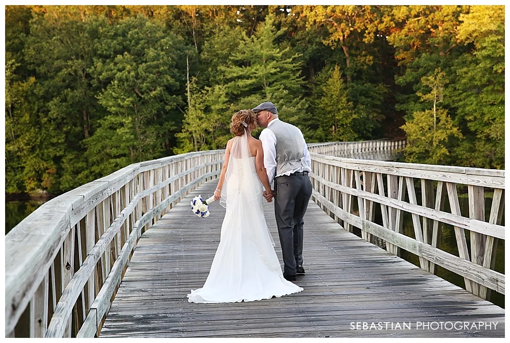 Sebastian_Photography_Studio_Wedding_Clontz_LakeOfIsles_16.jpg