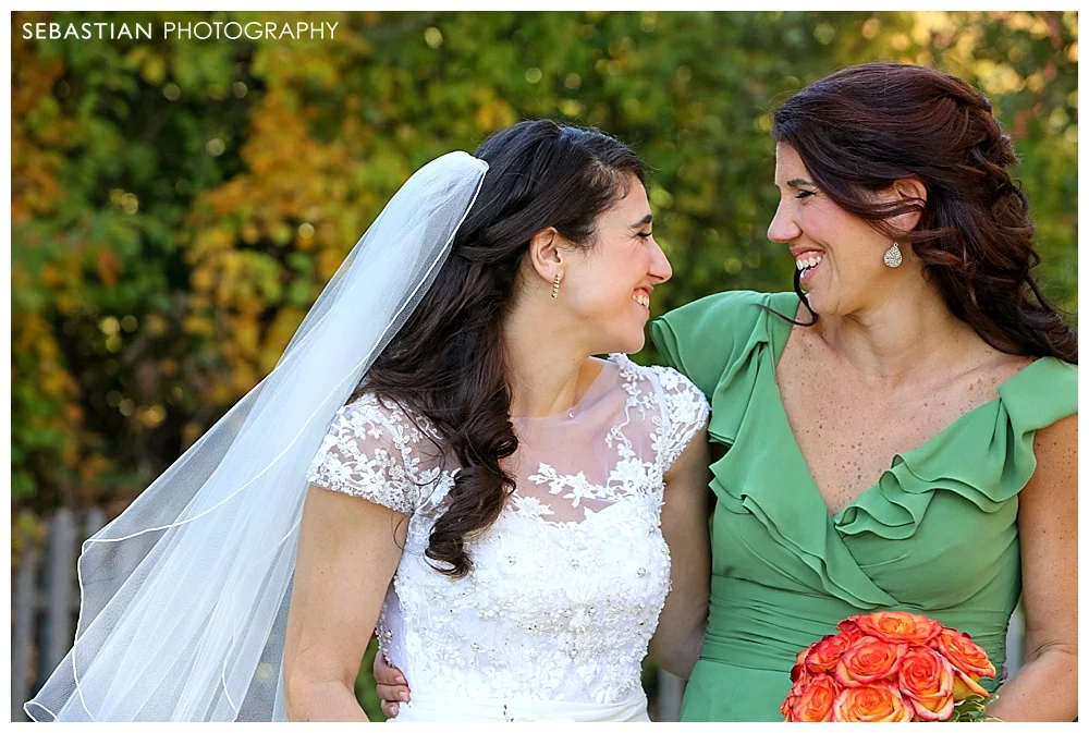 Sebastian_Photography_Studio_Wedding_Connecticut_Bride_Groom_Backyard_Fall_Autumn_NewEngland_029.jpg