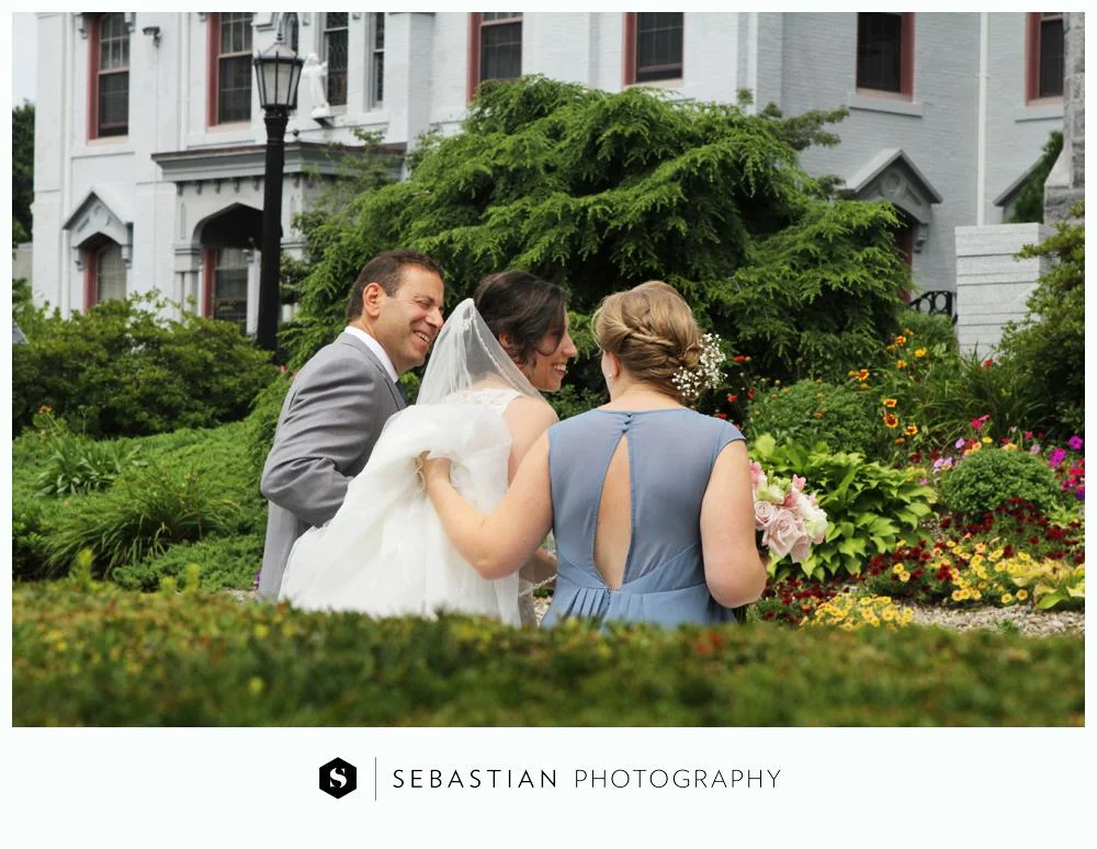 Sebastian Photography_CT Wedding Photographer_Lake of Isle Wedding_10207027.jpg