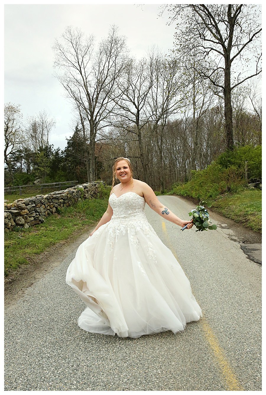 Sebastian Photography_Wedding_Spring Wedding, Lake Of Isle, Photographer__7006.jpg