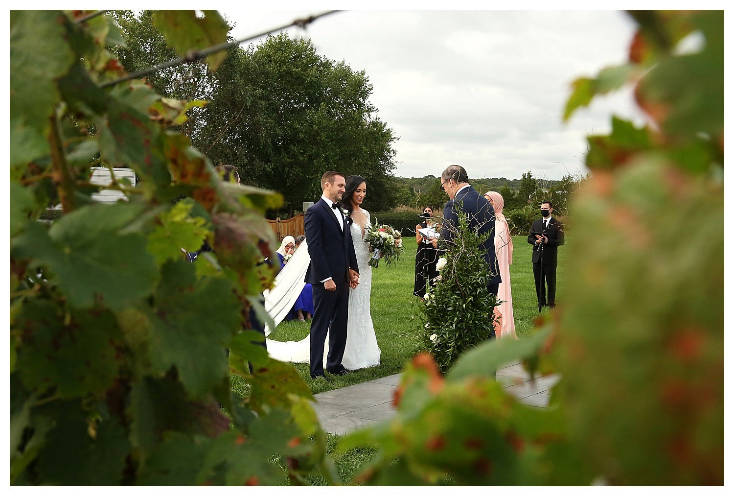 Sebastian Photography_Wedding Photographer_Saltwater Farm Vineyard__6019.jpg