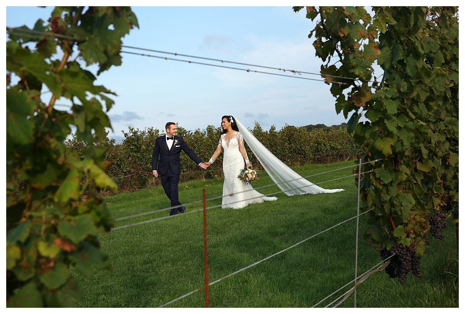 Sebastian Photography_Wedding Photographer_Saltwater Farm Vineyard__6022.jpg