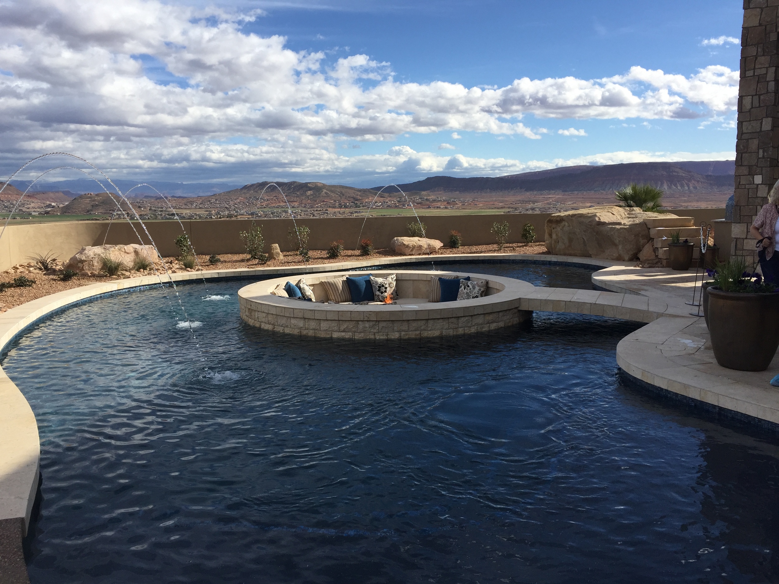 The incredible pool at Marie Osmond's home