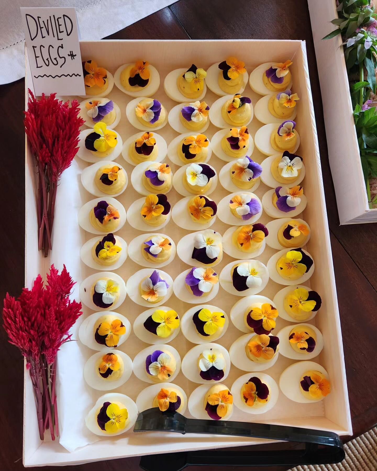 Women supporting women supporting #wagsforgovernor! If we must pick just 10x pics, here are the highlights. Side note: for those looking to host a large (or even small) scale luncheon, this menu hits all of the crowd favs - edible fleur deviled eggs,