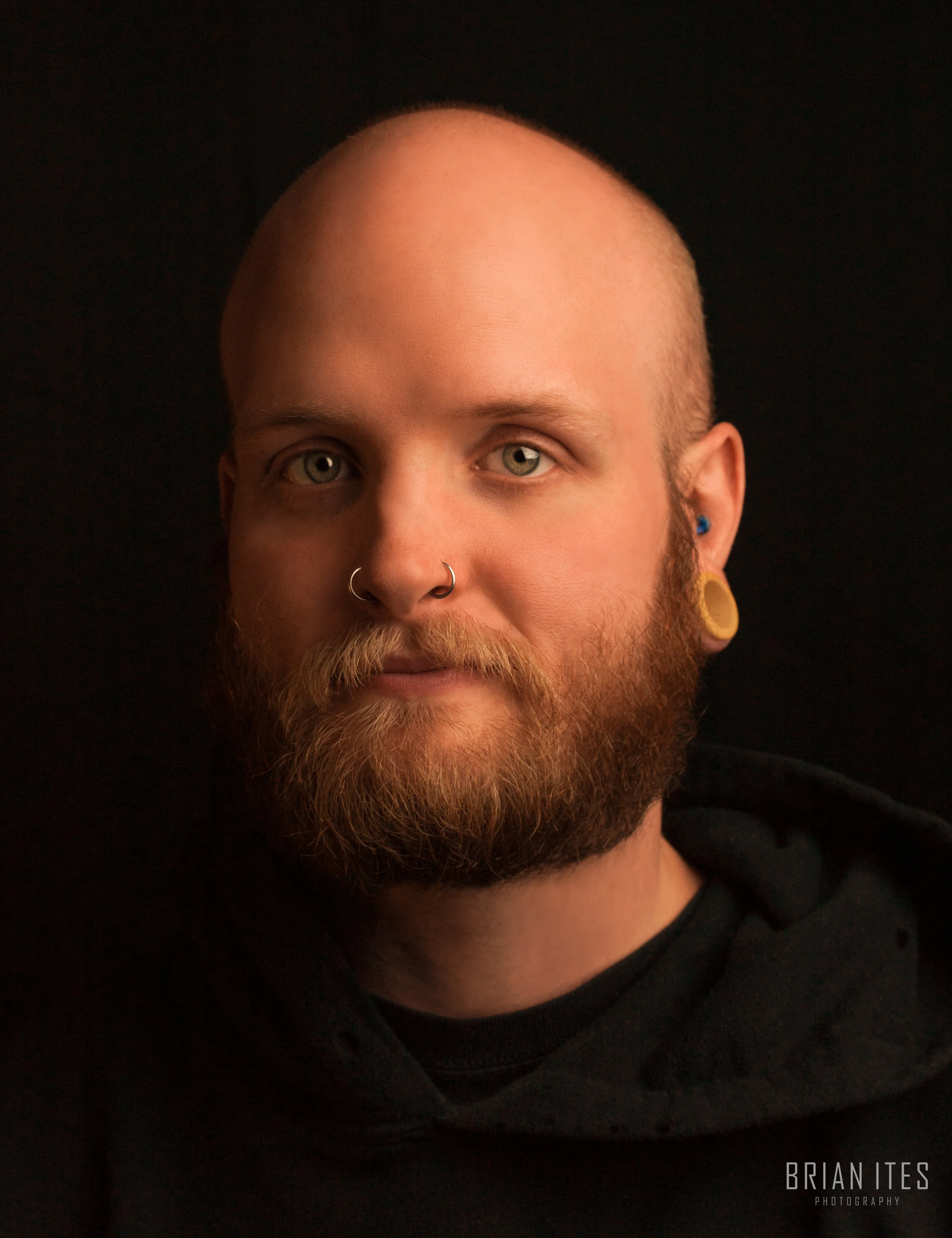 Dan_Portrait_PZ_10x13-2.jpg