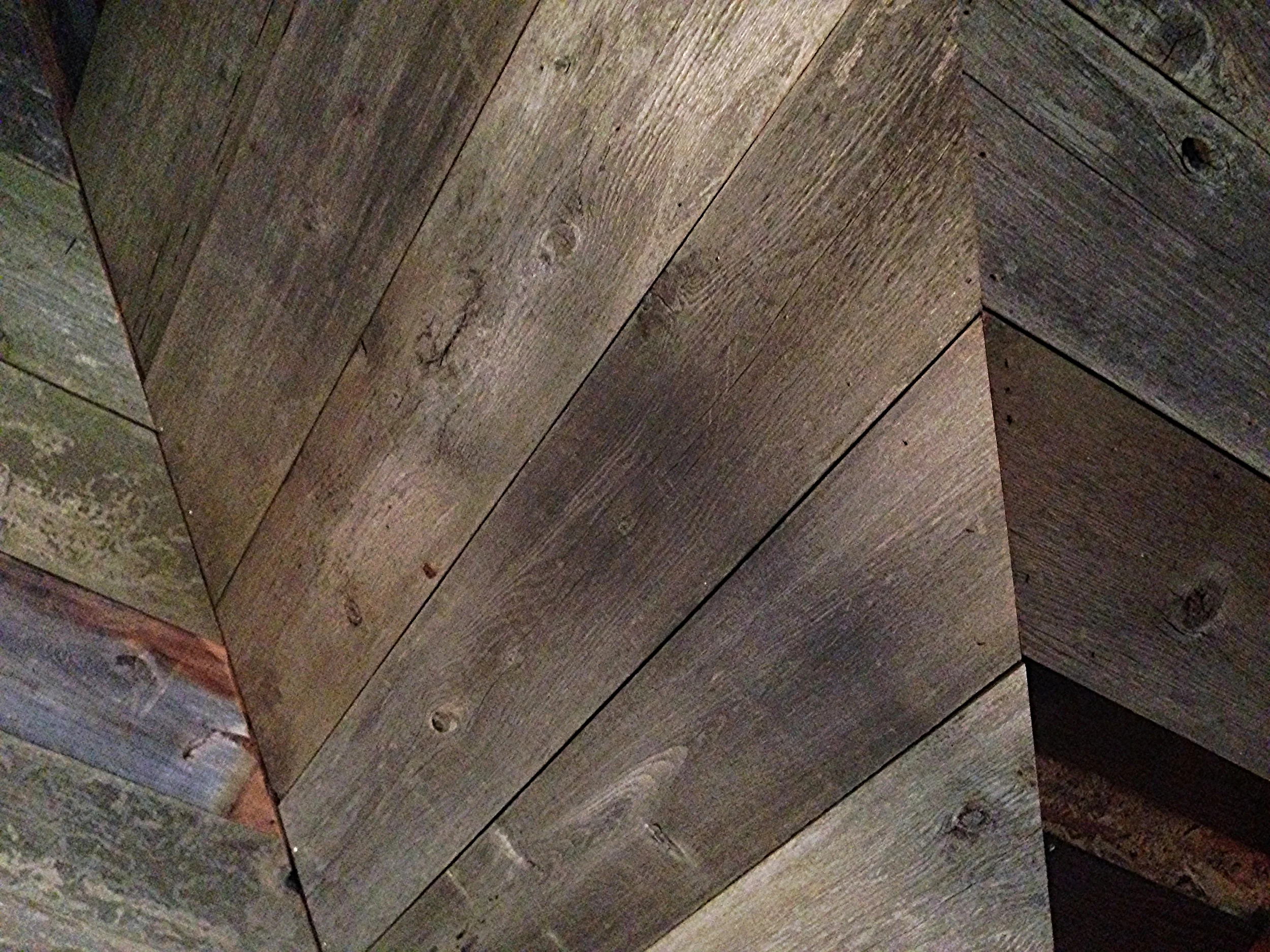 MORE BARN!!