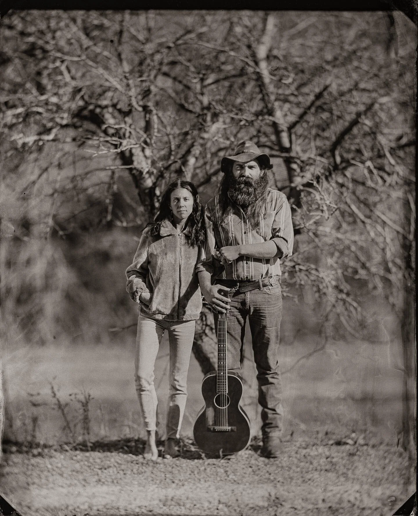 {𝟺𝚇𝟻 𝚃𝙸𝙽𝚃𝚈𝙿𝙴 𝙿𝙾𝚁𝚃𝚁𝙰𝙸𝚃} Im dying to shoot more outdoor tintypes. That&rsquo;s where the real challenges are with this process.  Interested ? 🤔 🙌🏻 Hit me up if you&rsquo;re within 50 miles of Altoona, PA and want an outdoor session