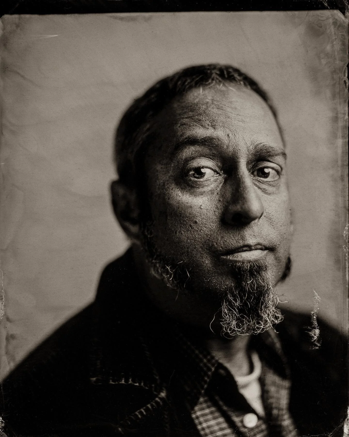 {𝟺𝚇𝟻 𝚃𝙸𝙽𝚃𝚈𝙿𝙴 𝙿𝙾𝚁𝚃𝚁𝙰𝙸𝚃}  Joe C. 
&mdash;&mdash;&mdash;&mdash;&mdash;&mdash;&mdash;&mdash;&mdash;&mdash;&mdash;&mdash;&mdash;-
.
.
.
#josephwymanphoto #ambrotype #tintype #wetplate #wetplatecollodion #collodion #4x5 #glass #photograph