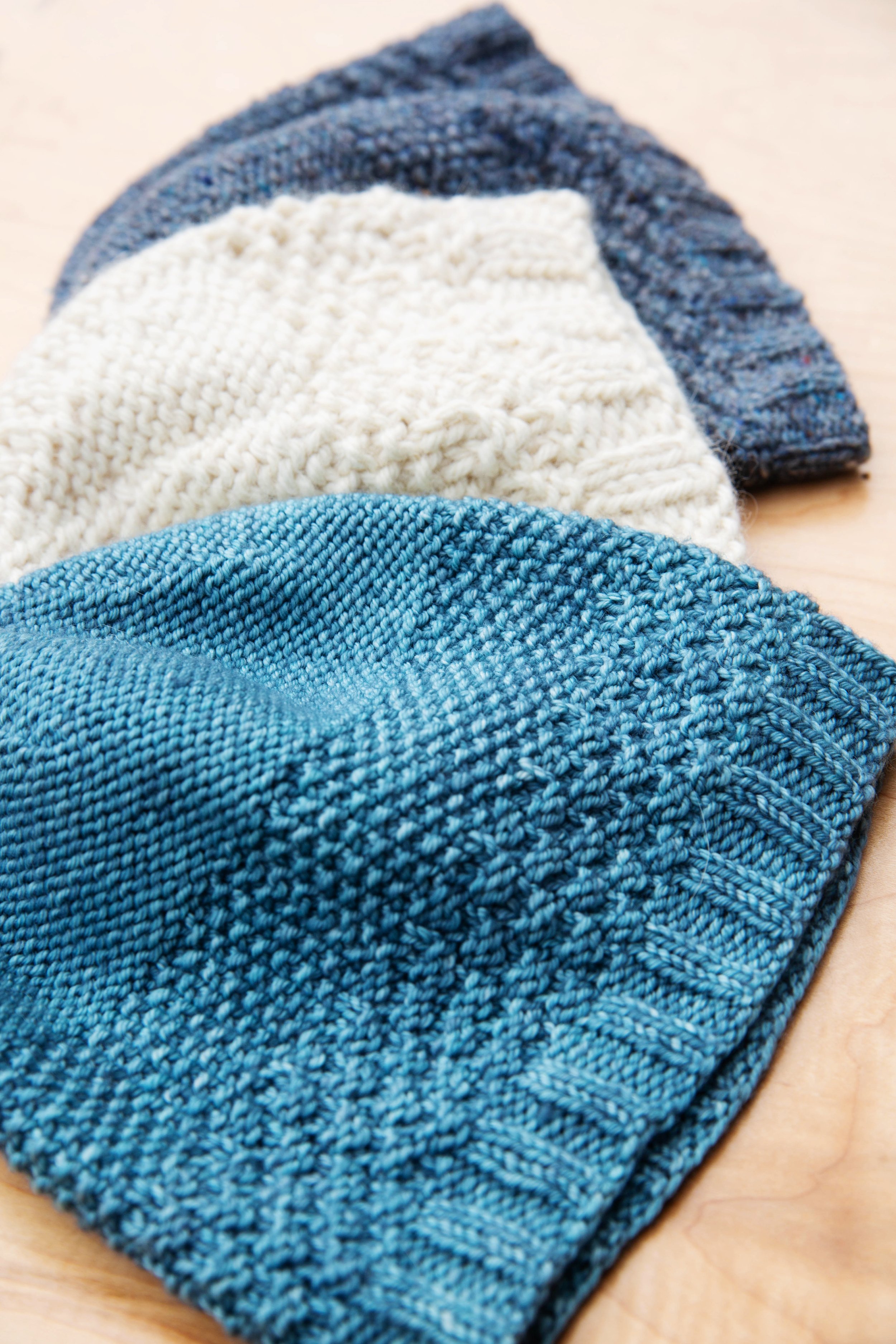 WLSW: KNITTING AT A DIFFERENT GAUGE! 