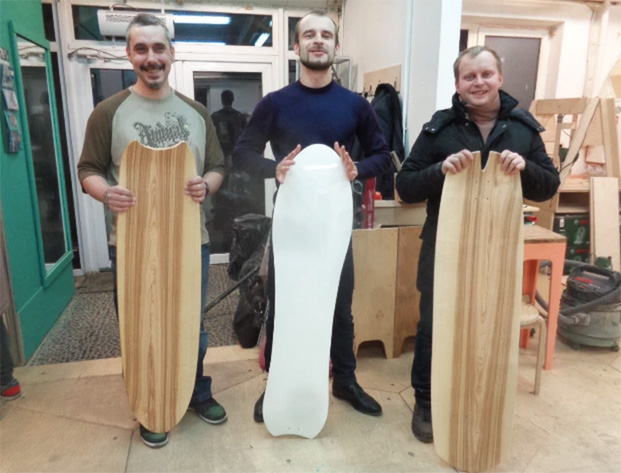 Powdersurfs_three.jpg