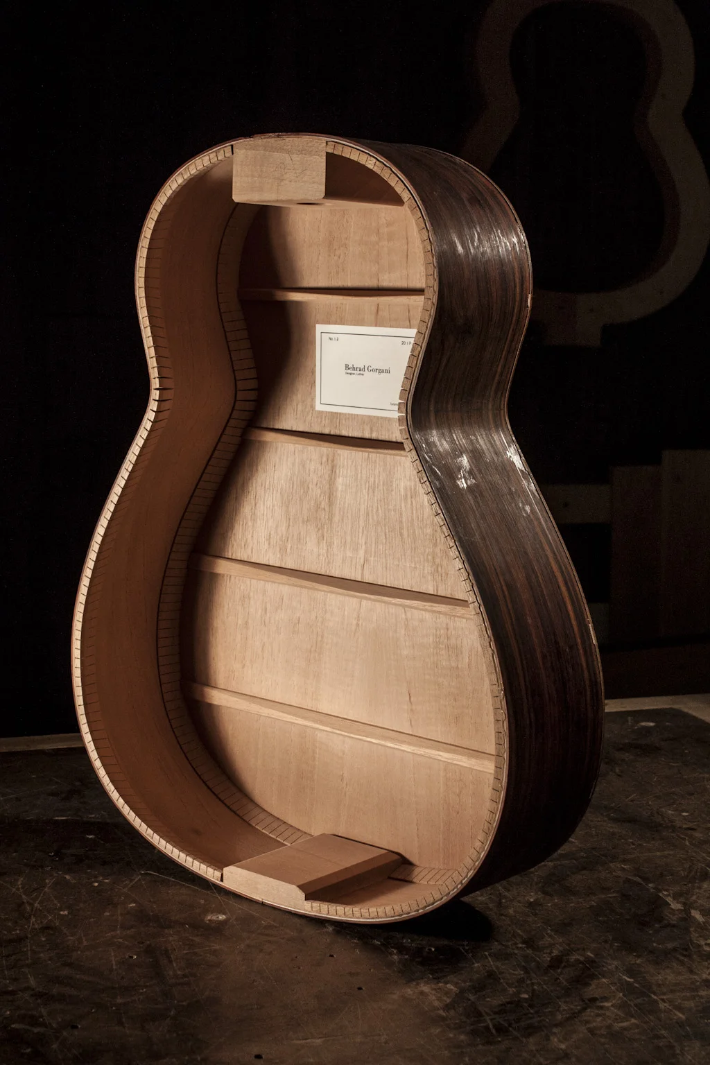 Guitar_inside.jpg