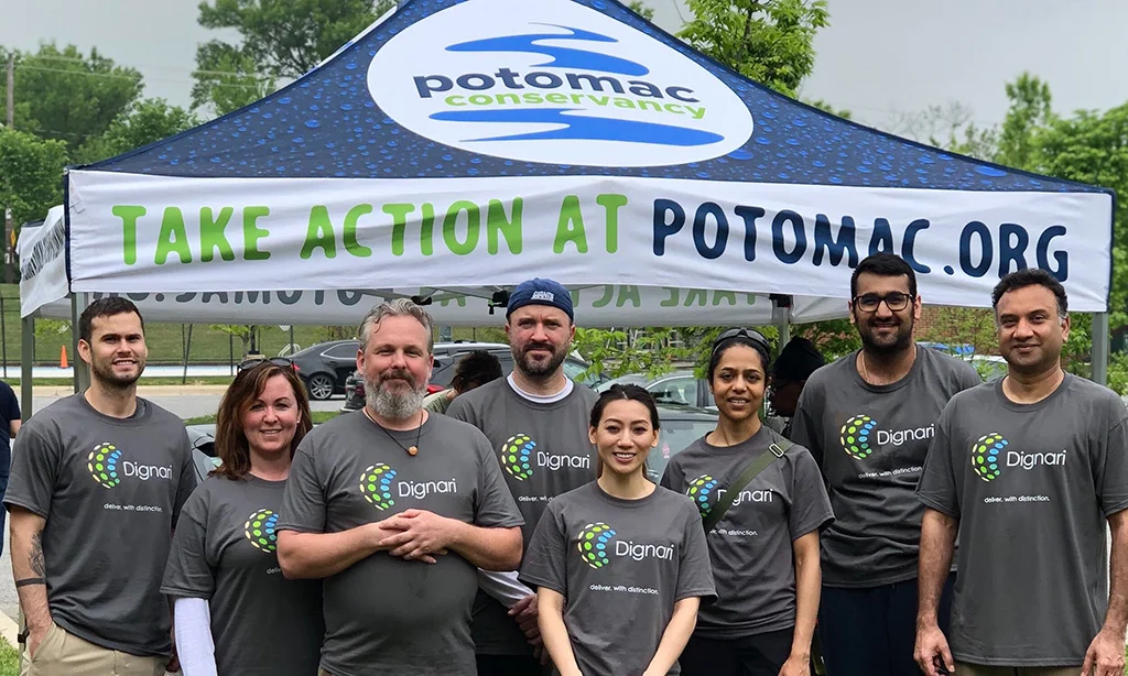 Dignarians spending some time on the weekend to give back to the community. Pictured left to right: Trevor Milam, Gena Alexa, Suzannah Jones’ husband - Todd!, Matthew Smith, Sandy Ho, Devaki Pyla, Ritanch Hans, and John Aranha. (not pictured: Suzannah Jones)