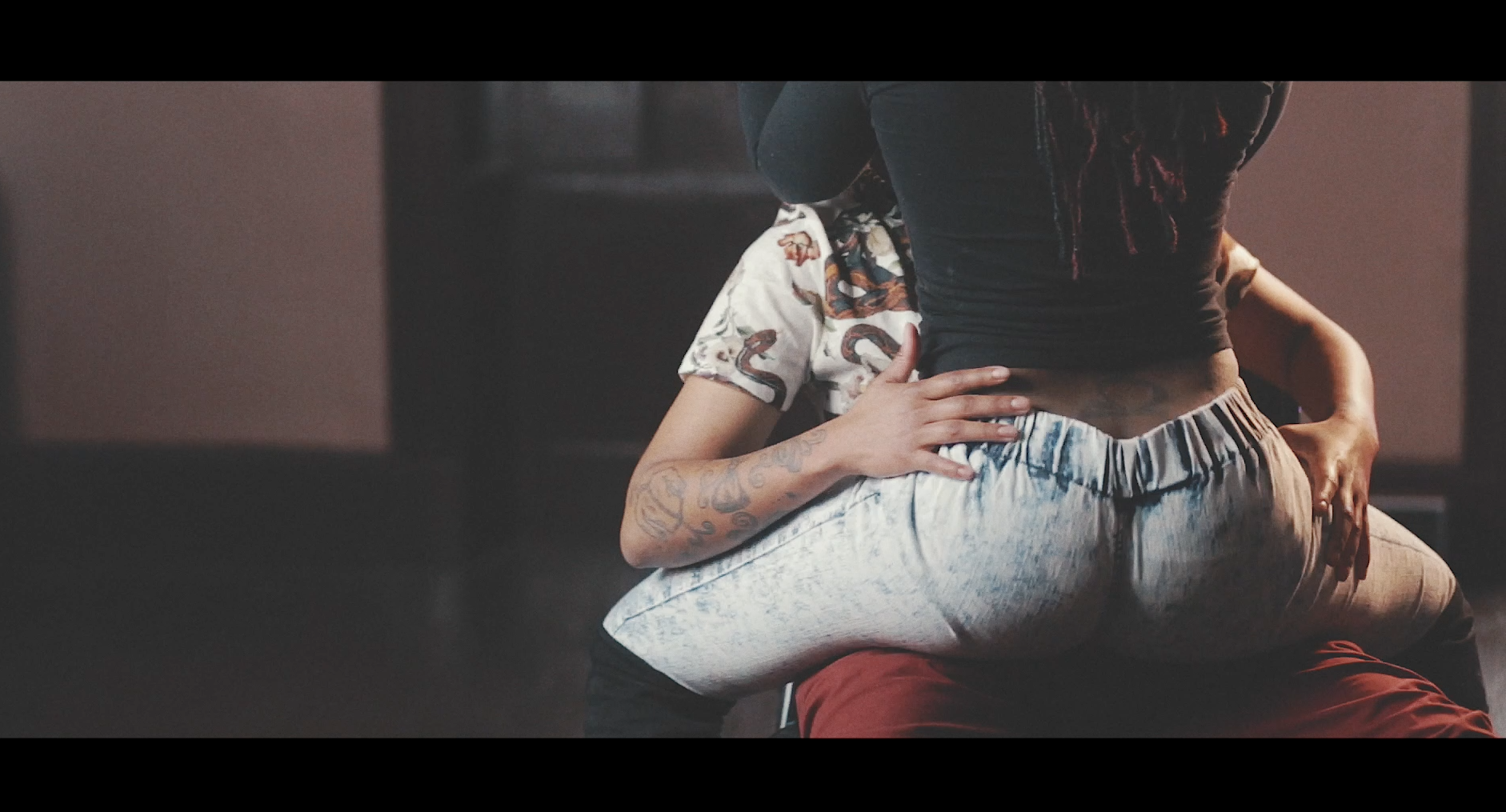 Speaking My Language- (Official Music Video) Maryland Munrogue