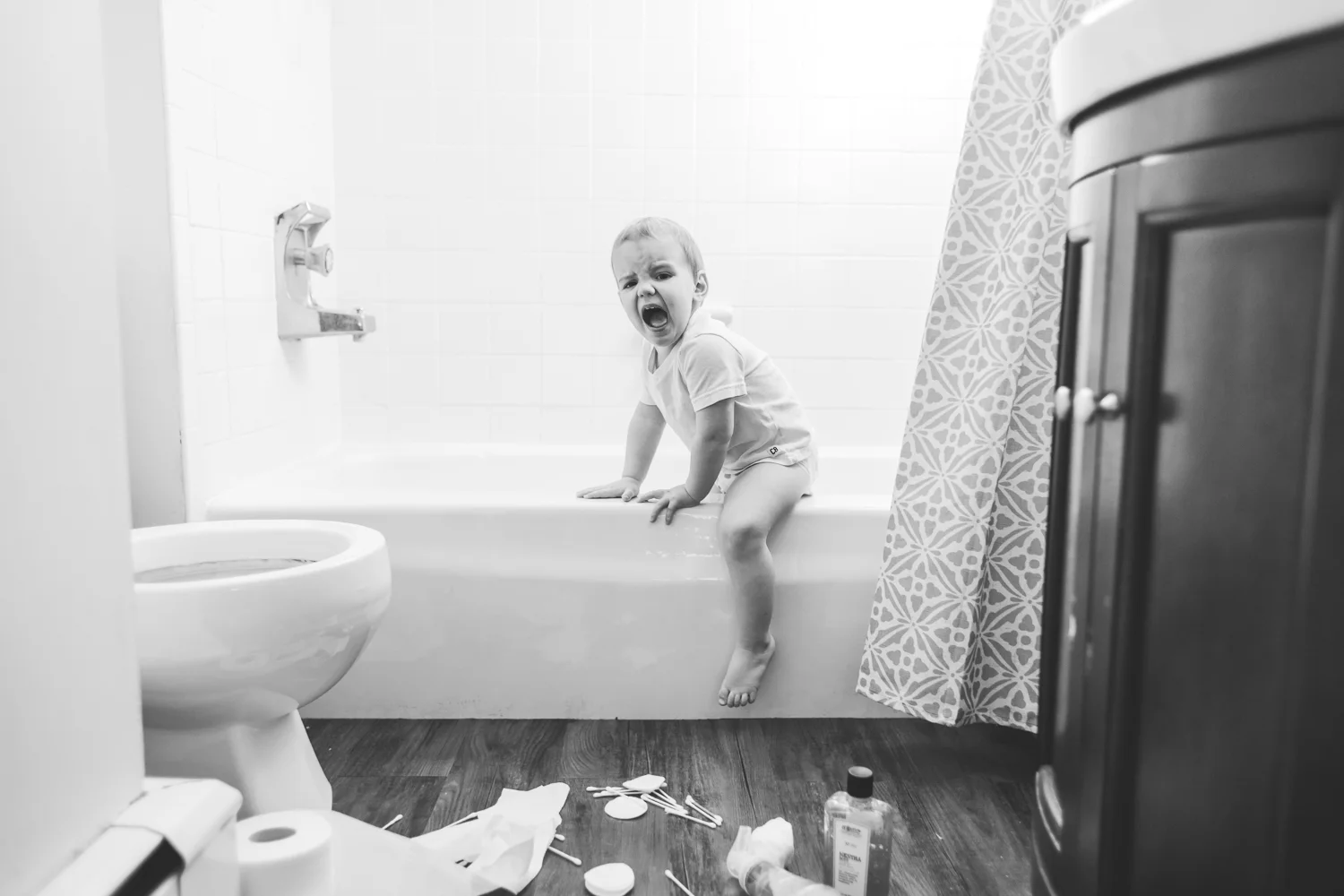 6/366 | The mess in the bathroom was seriously stressing him out. 