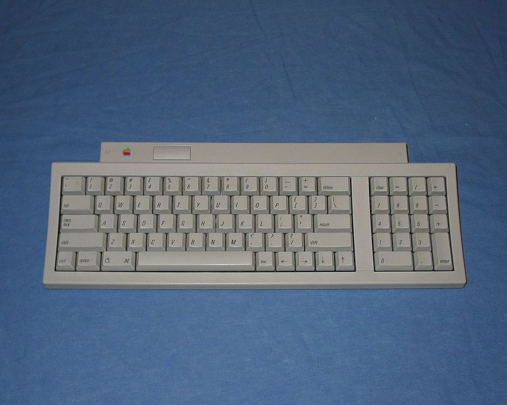 Apple Standard Keyboard II