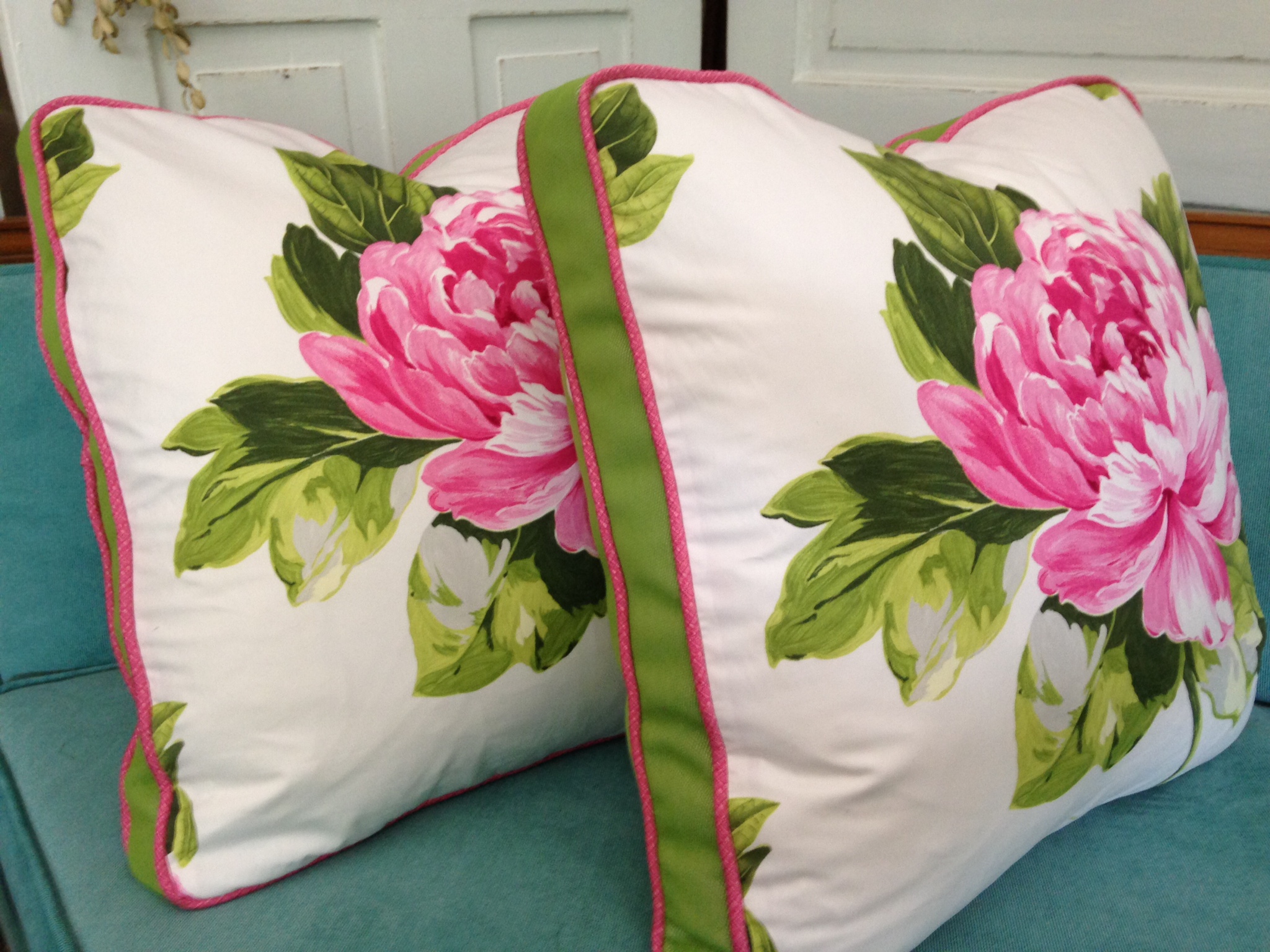 Gorgeous boxed pillows, wide green and white stripe on the back