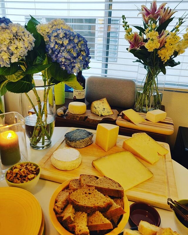 Yesterday's Cheese Course included fromage from @formaggiokitchen - Stichelton (only raw milk Stilton), Laguiole, Ile of Mull Cheddar, Grey Owl (@thecheesepoet thanks for the suggestion!!), and the Portuguese torta-style Zimbro. We started off with a