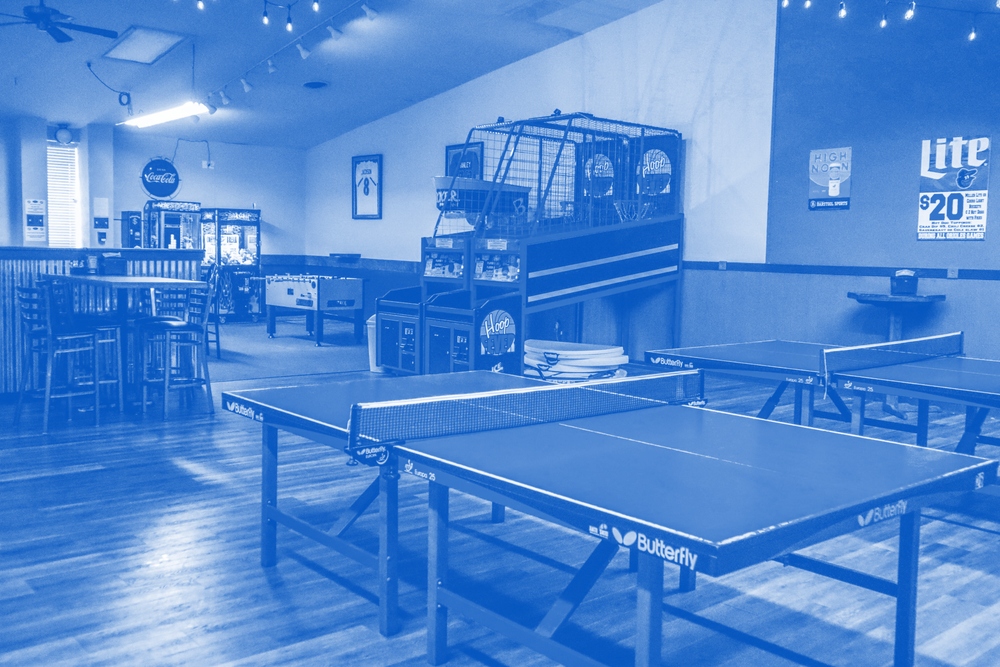 Top Hat Sports Bar & Grill