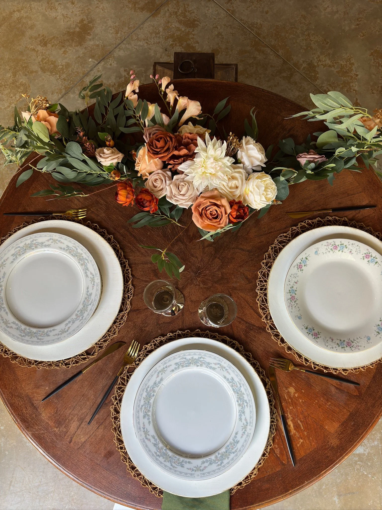 Ivory and Chestnut Arch Floral