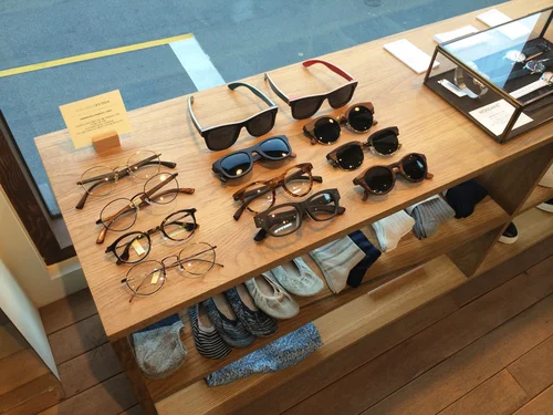 아이웨어 브랜드와의 협업