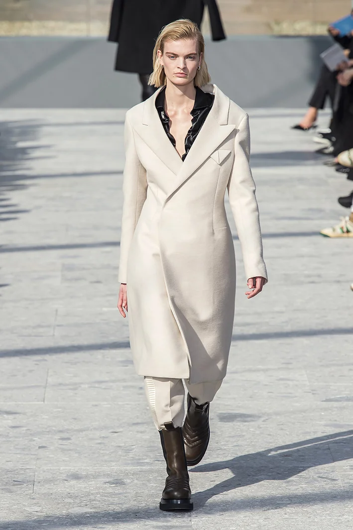 bottega-veneta-rf19-0190.jpg