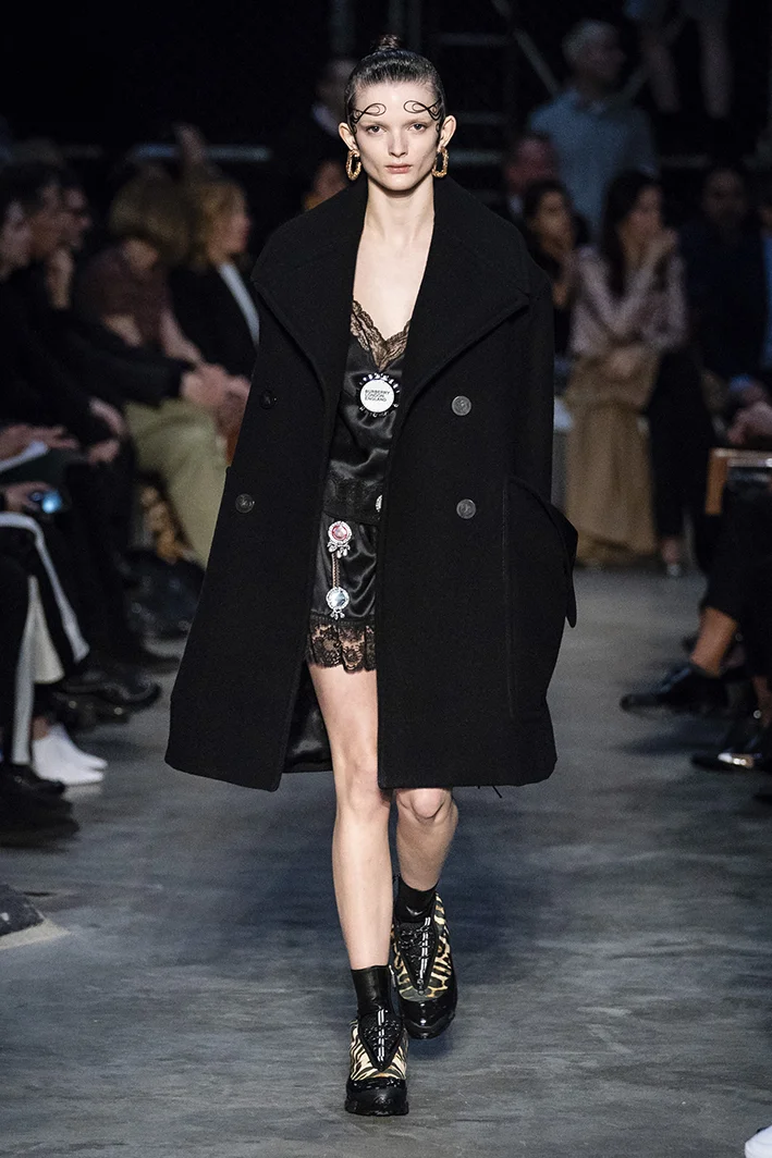 burberry-rf19-0200.jpg