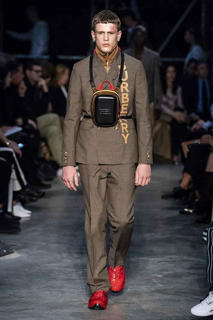 burberry-rf19-0357.jpg