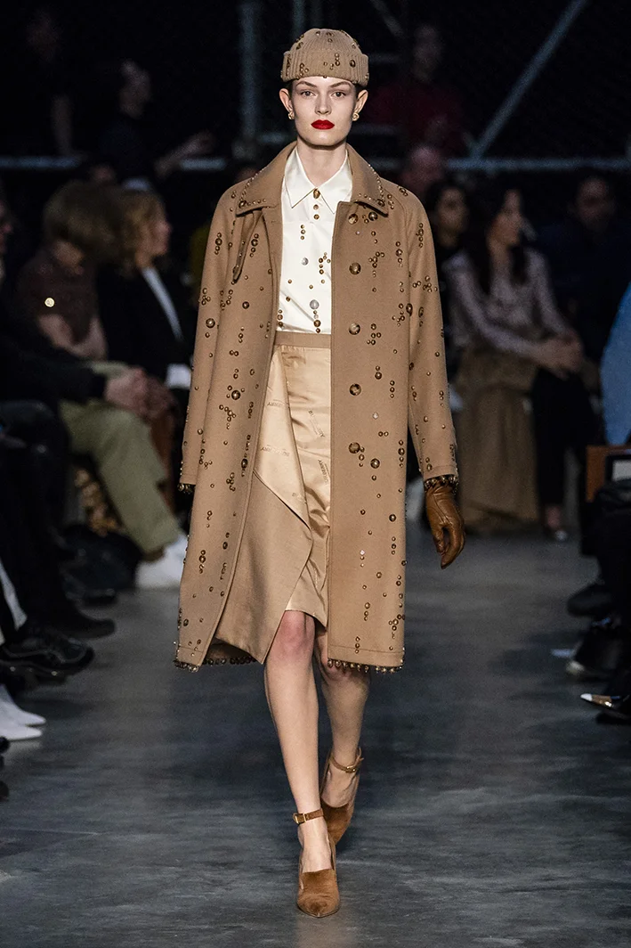 burberry-rf19-0700.jpg