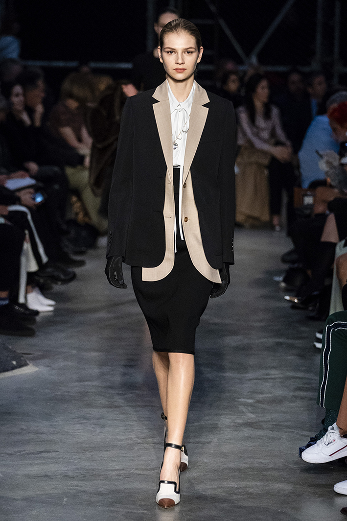burberry-rf19-0816.jpg