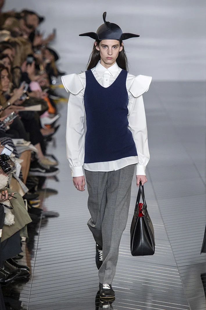 loewe-rf19-4463.jpg