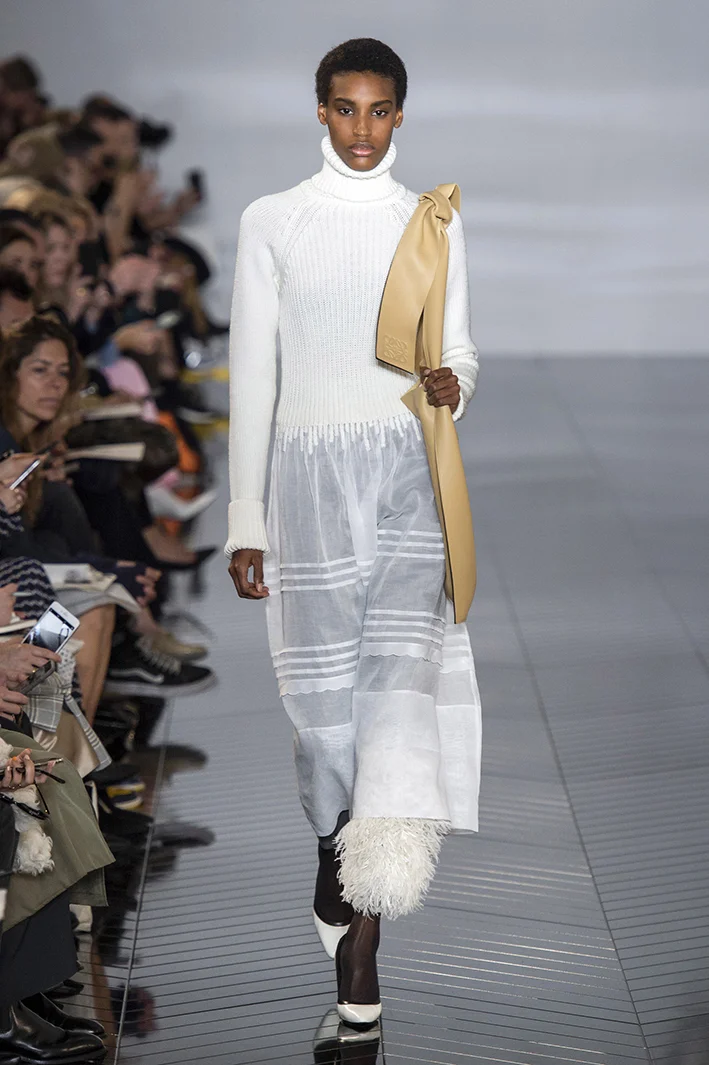 loewe-rf19-4528.jpg