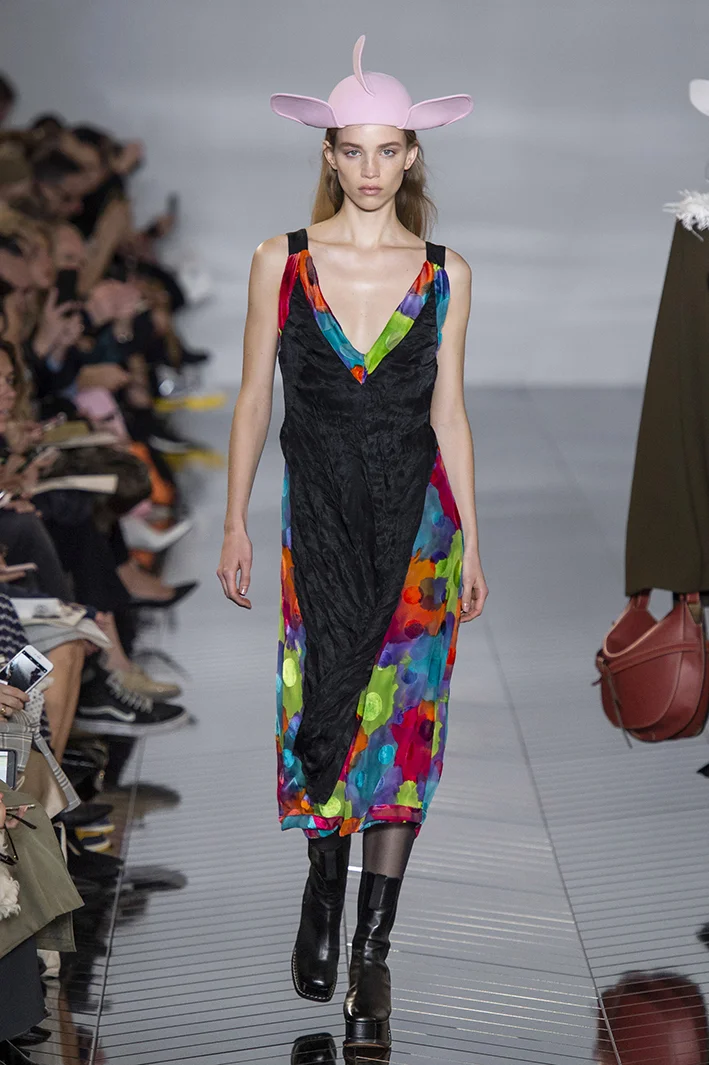 loewe-rf19-4545.jpg