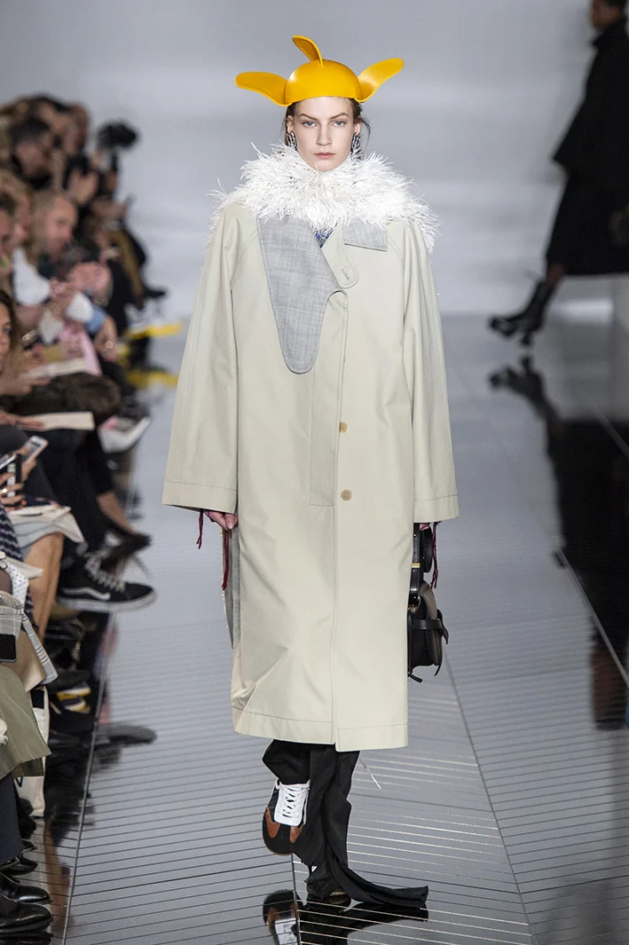 loewe-rf19-4857.jpg