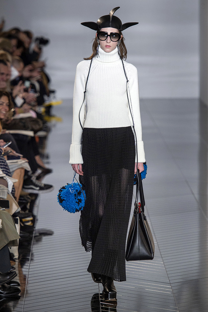 loewe-rf19-4901.jpg