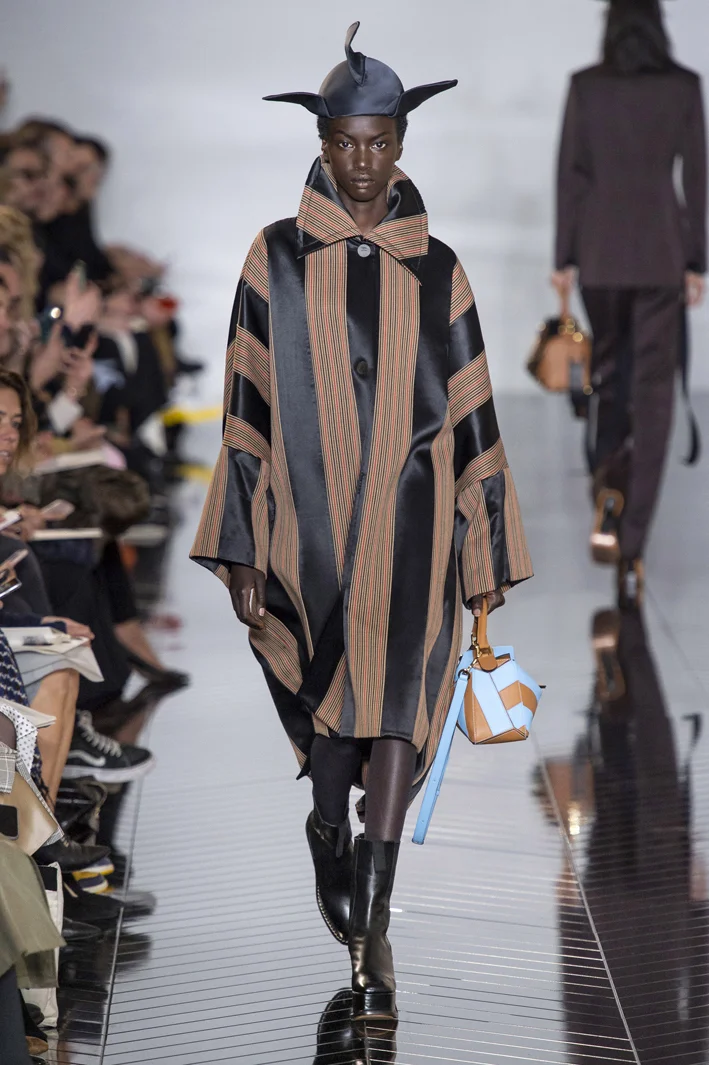 loewe-rf19-4966.jpg